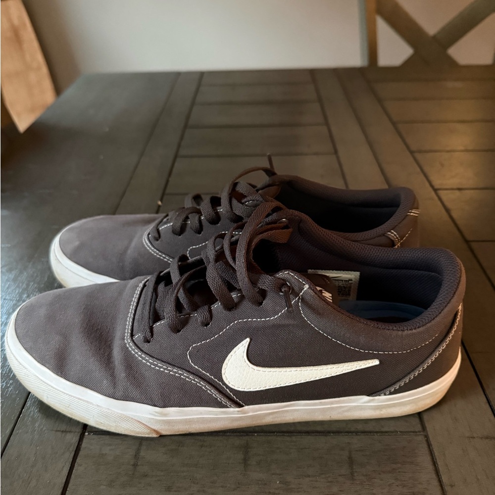Nike Men's Dark Brown Sneakers with White Accents